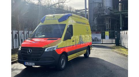 Krankentransportwagen Mercedes Sprinter 319