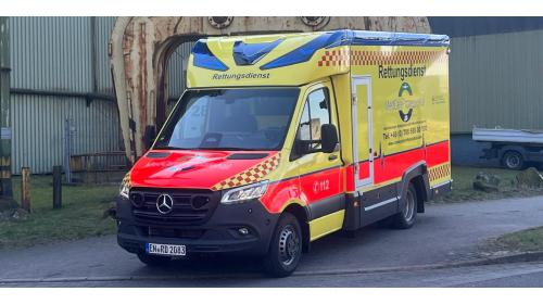 Neuer Rettungswagen nimmt seinen Dienst auf
