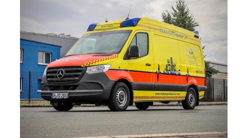 Krankentransportwagen Mercedes Sprinter 319